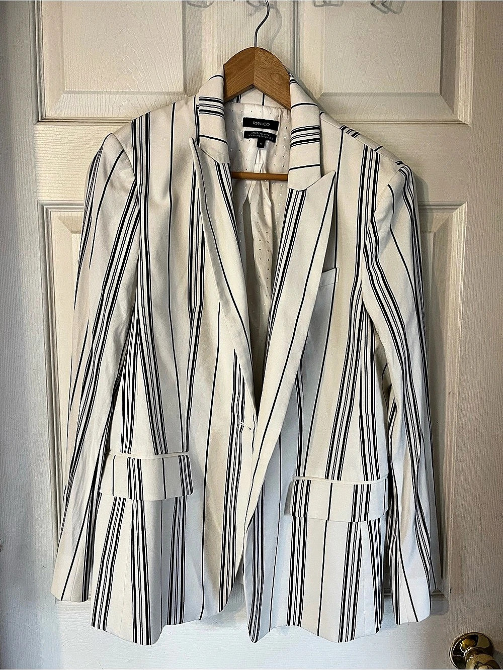 RW&CO. Striped Blazer in White & Black Size 12 Like New